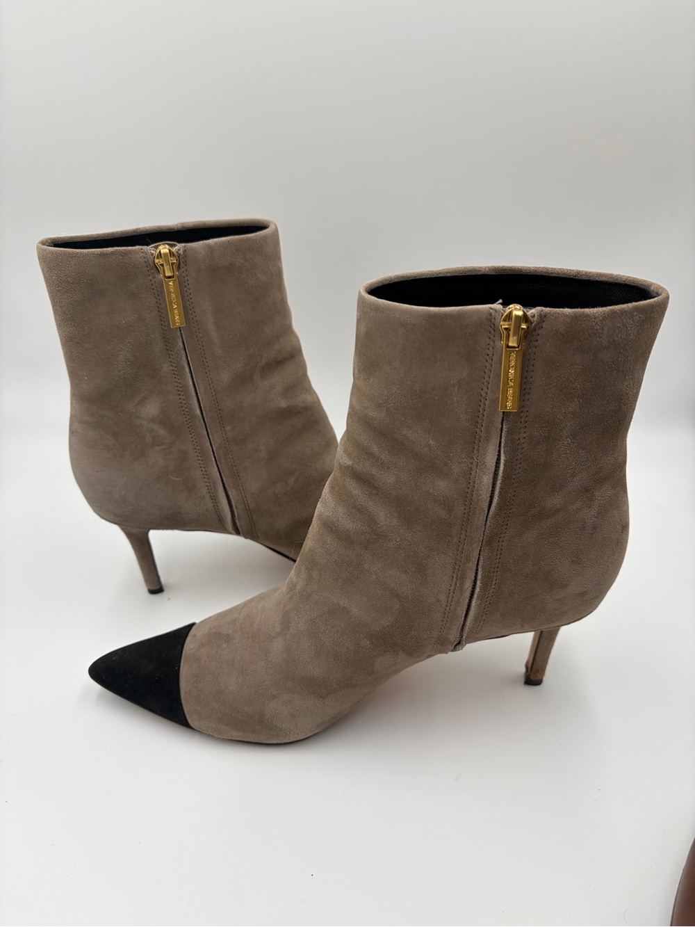 Veronica Beard Lisa Taupe Suede Ankle Boots with Black Cap Toe Heels Size 9